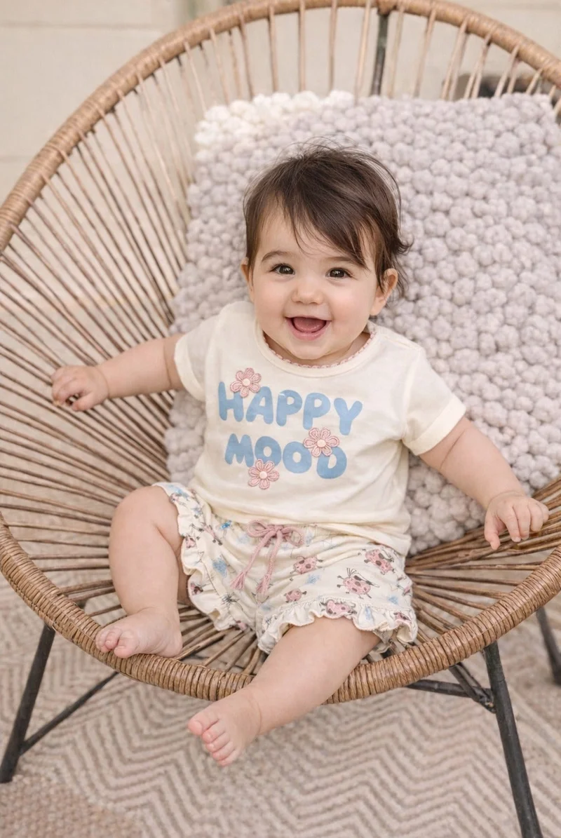 Dirkje Girls 2pc Set “Happy Mood” Ladybug Ruffle-Trim Top & Shorts Set